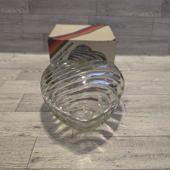 Jeannette Other - VINTAGE‎ Jeannette Glass CRYSTAL CURIOS THE HEART Trinket Candy Dish Keepsakes